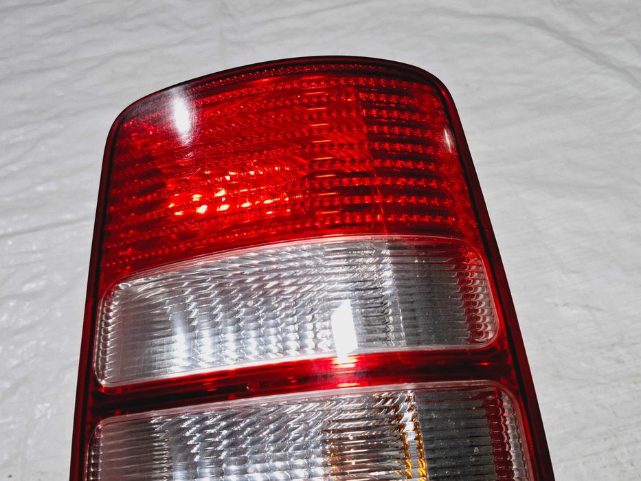 lampa tył tylna tylnia prawa vw caddy iii 3 2k0 2k5 lift 2010 - 2015