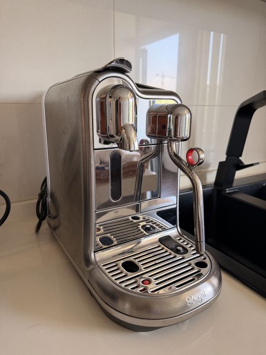 Maquina Nespresso - Creatista Pro Nespresso