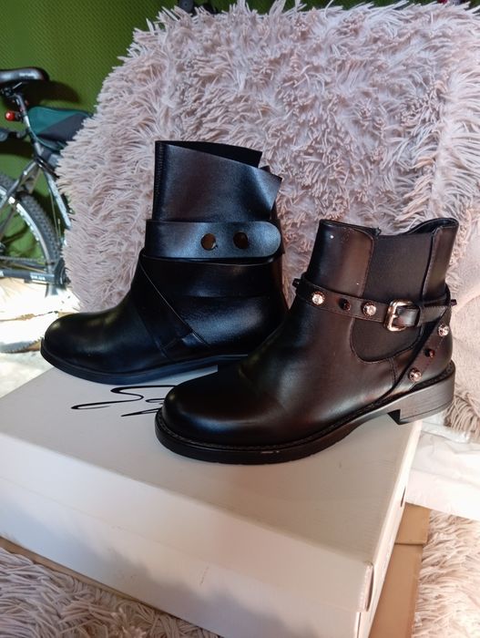 Ботінки жіночі. Нові. Сток.