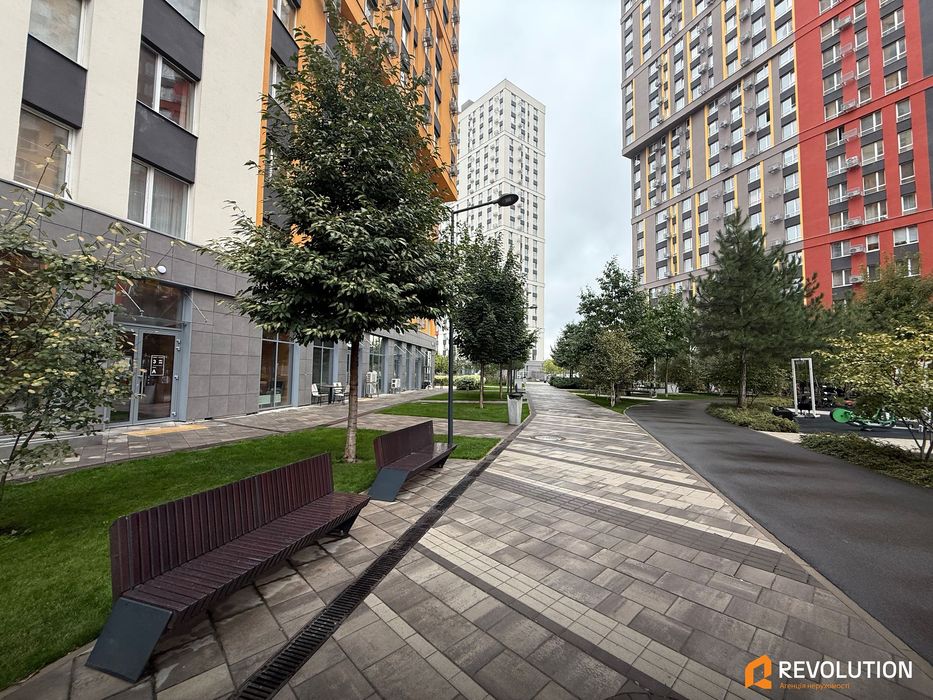Без %, Продаж 1 кімн Жк Світло парк, з ремонтом, 10 хв пішки  до метро