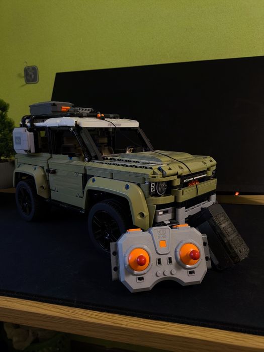 Продам lego набір 42110