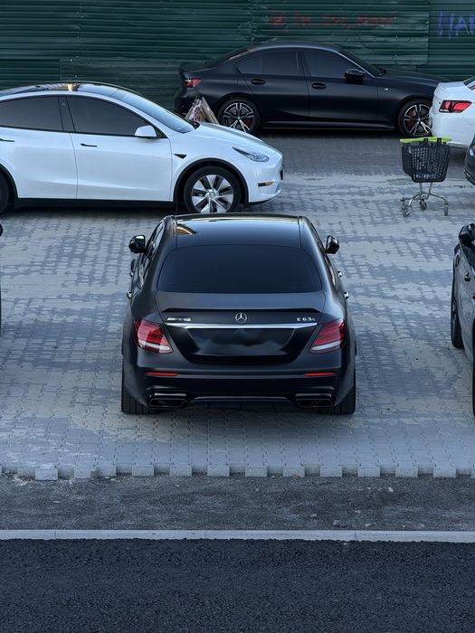 Гарно сфотографую ваш автомобіль