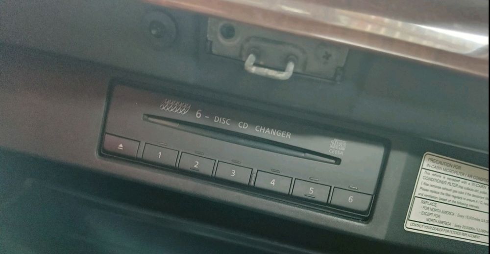 Автомагнітола Nissan Teana j31,вставки молдинги магнітоли,сд-чейнджер