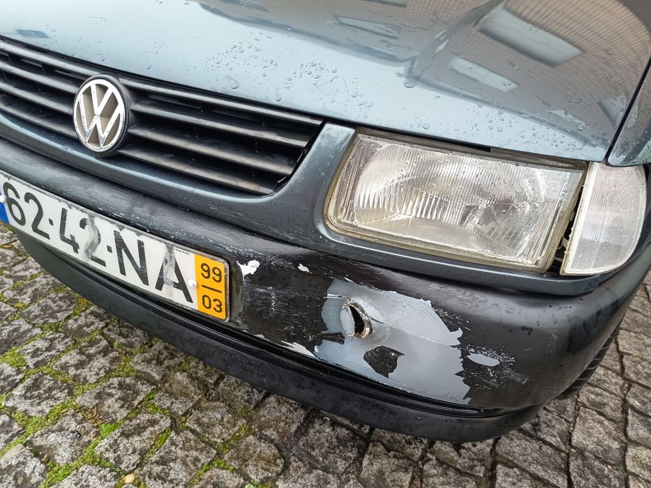 VW Polo 1999 sinistrado -Mecanica em bom estado (Ler anúncio)