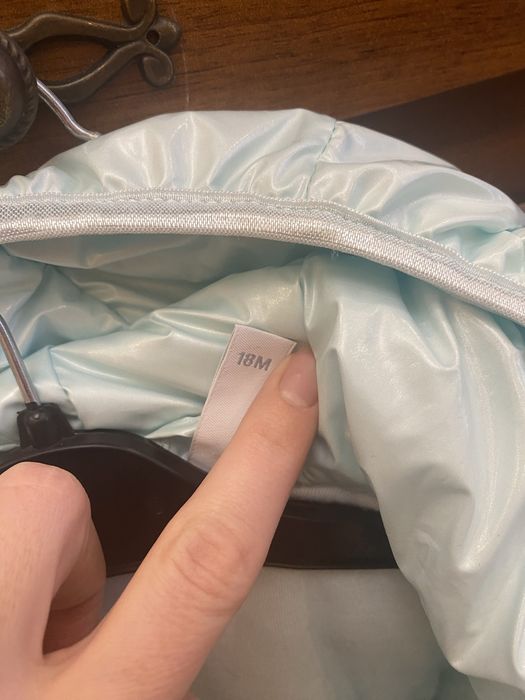 Демисезонна  яскрава курточка для дівчинки