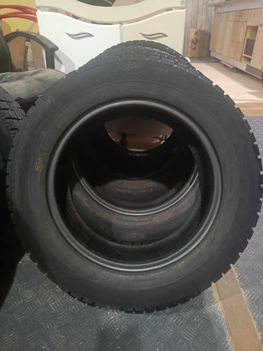 Зимняя резина 195/65/15