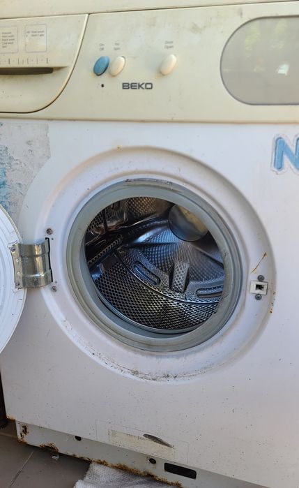 продам стиральную машину Beko