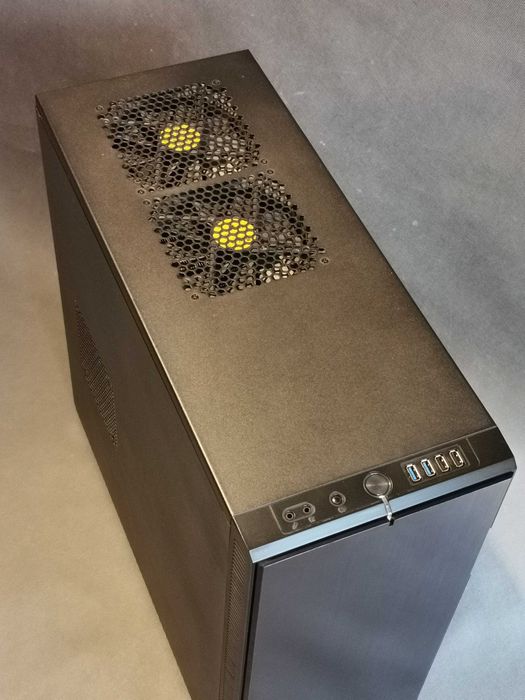 Stacja Graficzna do 3D • 2x Xeon 36c/72t • 64GB RAM• ASUS Z10PE-D8 WS