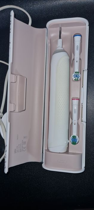 Електрична зубна щітка Braun/ Oral-B Genius X 20000 rose gold