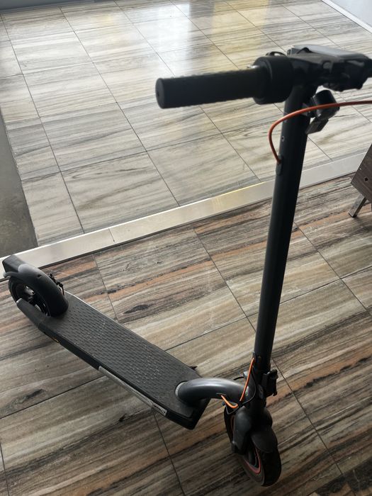 Trotinete eletrica Navee