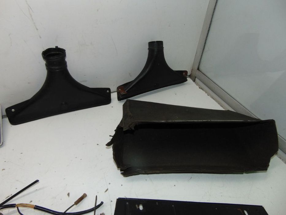 Datsun 1200 conta km´s/Rádio e + peças