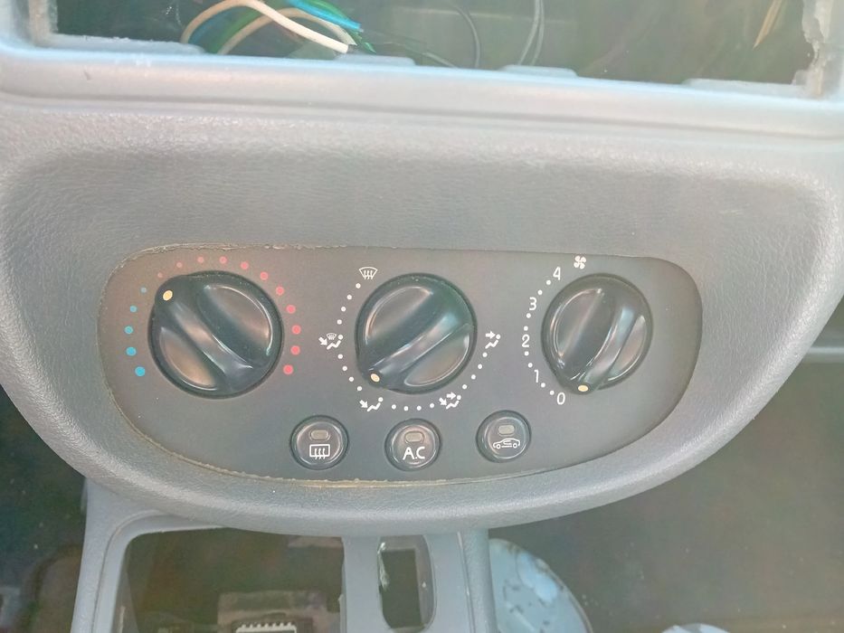 Botão / interruptor do AC RENAULT Clio II (BB0/1/2_, CB0/1/2_)