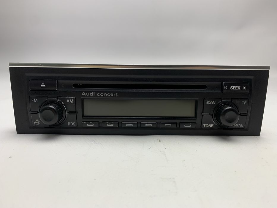 Штатна магнітола Audi A4 B6