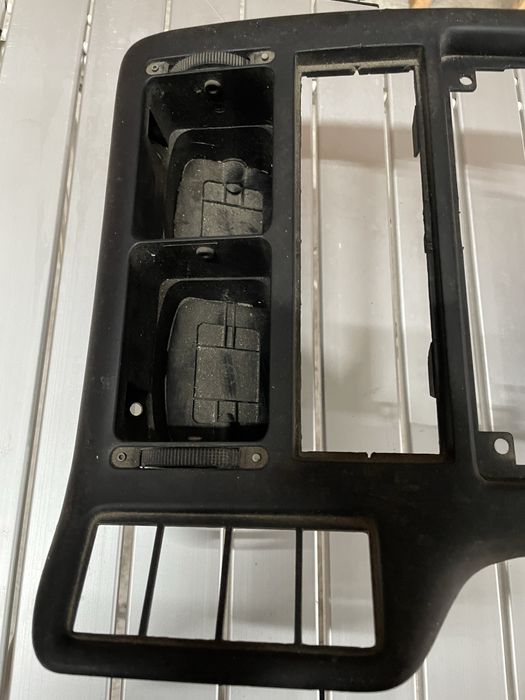 Consola central seat ibiza 6k/polo usada