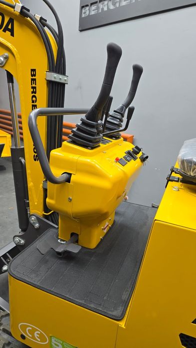 Minikoparka Nowa Berger Kraus BK900A z łyżką 38cm Euro5