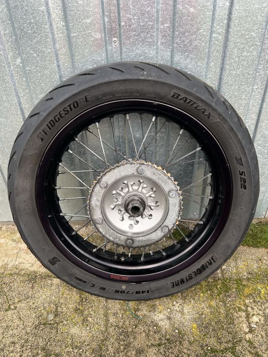 Koło r.17 yamaha wr 125 tył