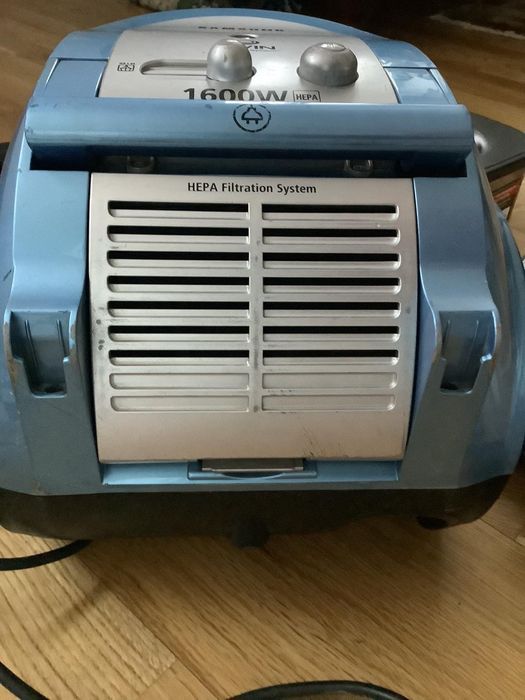 Пилосос  "Samsung 1600w"