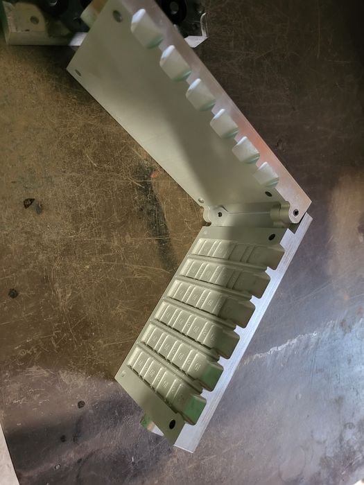 Форма для грузиков шин