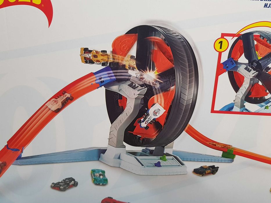 Katapulta dla auto HOT WHEELS zakręcona opona tor wyścigowy