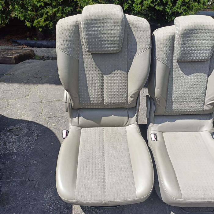 Fotel 2 rząd Renault Grand Scenic II fotele  prawy lewy