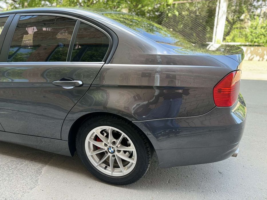 Продам bmw e90 2005