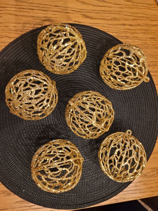 Ozdoby choinkowe złote kule