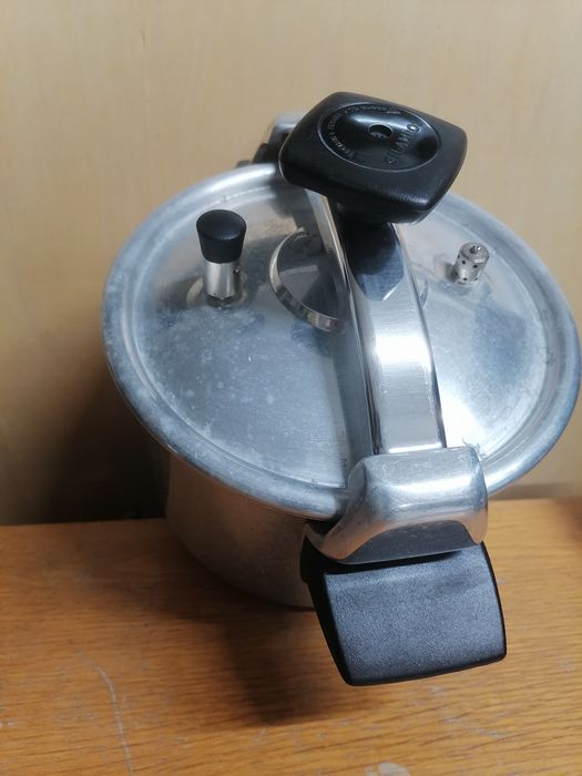 Panela de pressão 6 lts
