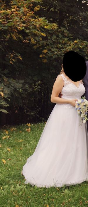 Suknia ślubna r.42