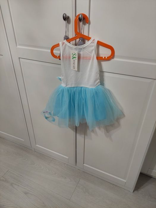 Sukieneczka elegancka 86/92 tiul nowa płatki róż na lato