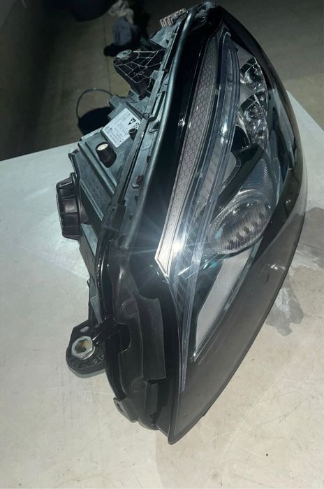 Farois Mercedez Benz