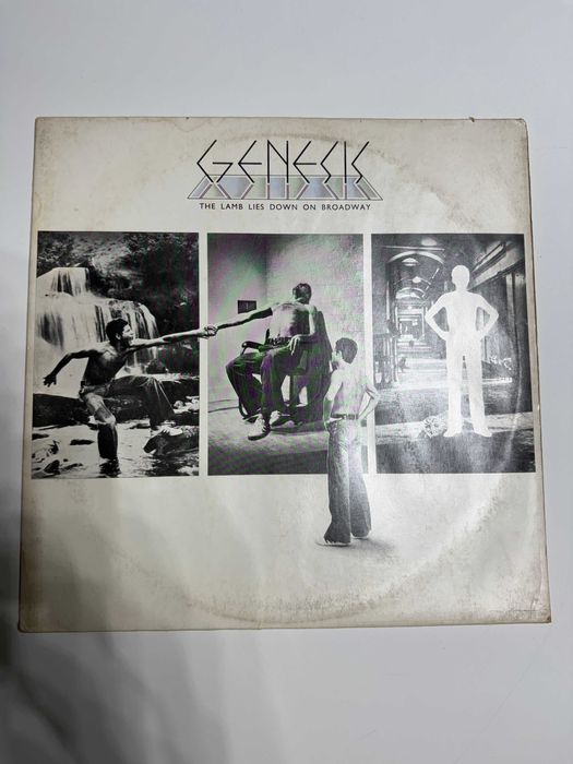 Genesis – The Lamb Lies Down On Broadway - UK - 1 Press