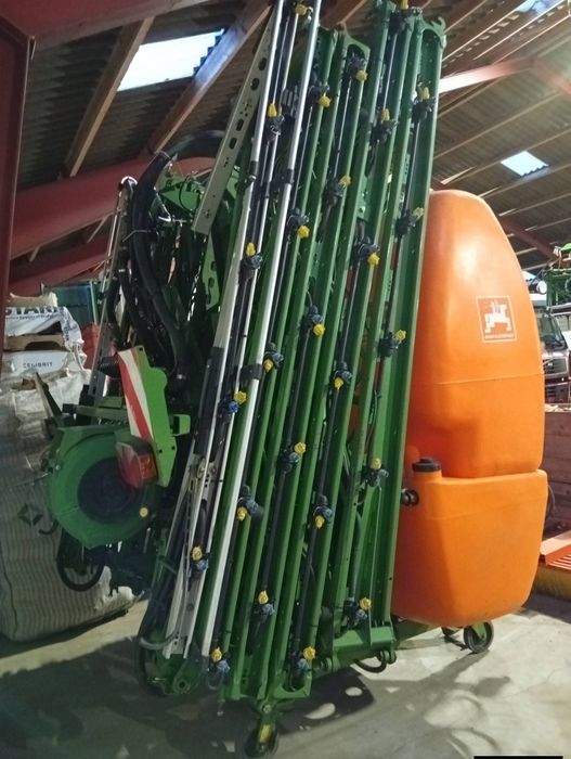 Opryskiwacz Amazone UX4200   maly przebieg