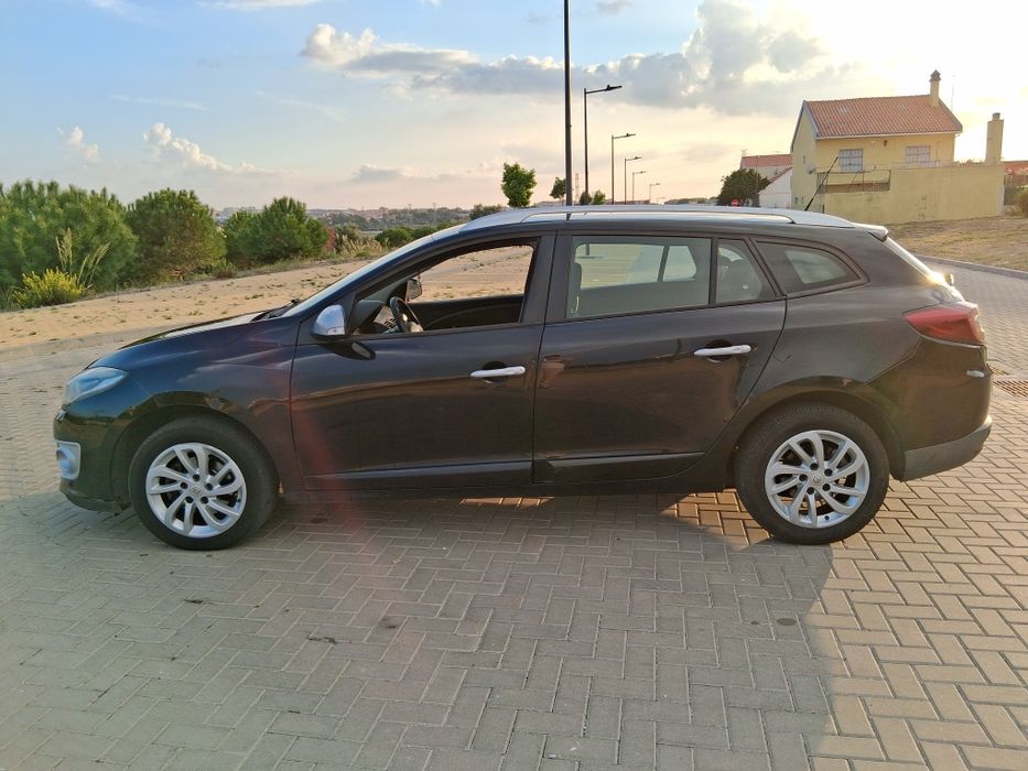 Renault megane break 1.5 dci do ano 2014 — photo 4