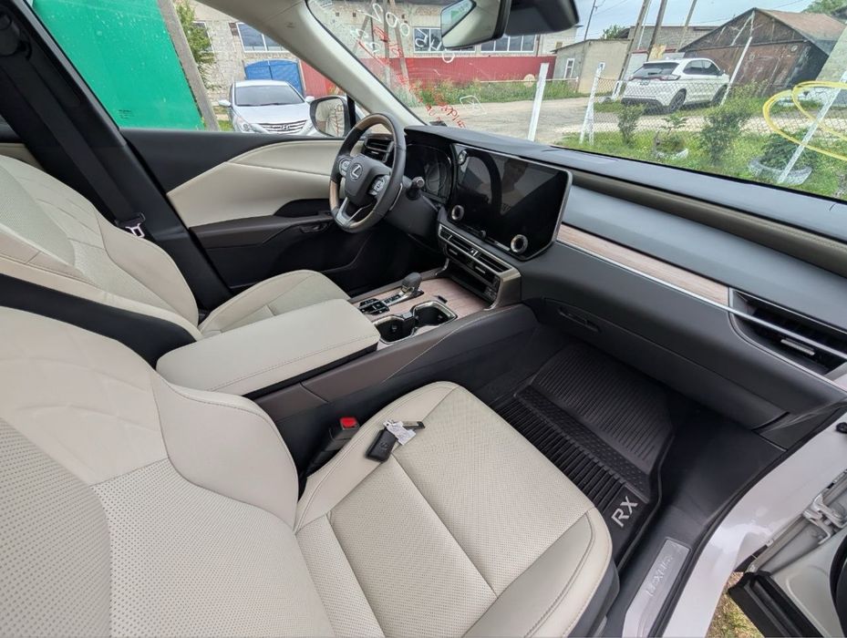 Lexus RX 2024 VIN 2T2BBMCA0RC045002 фото оголошення 9 з 12