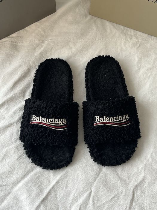 Тапочки Balenciaga