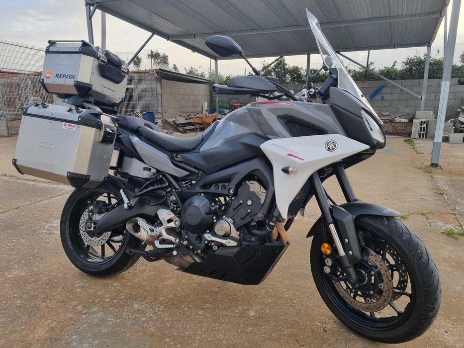 Yamaha Tracer 900 impecável