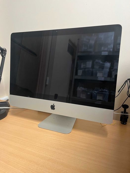 Моноблок Apple iMac 21.5 inch | Mid 2011 | i5 2.5 GHz | 4GB RAM | SSD