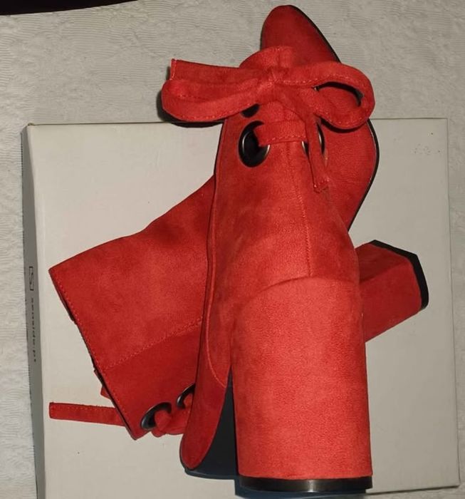 Botas Vermelhas, T.37