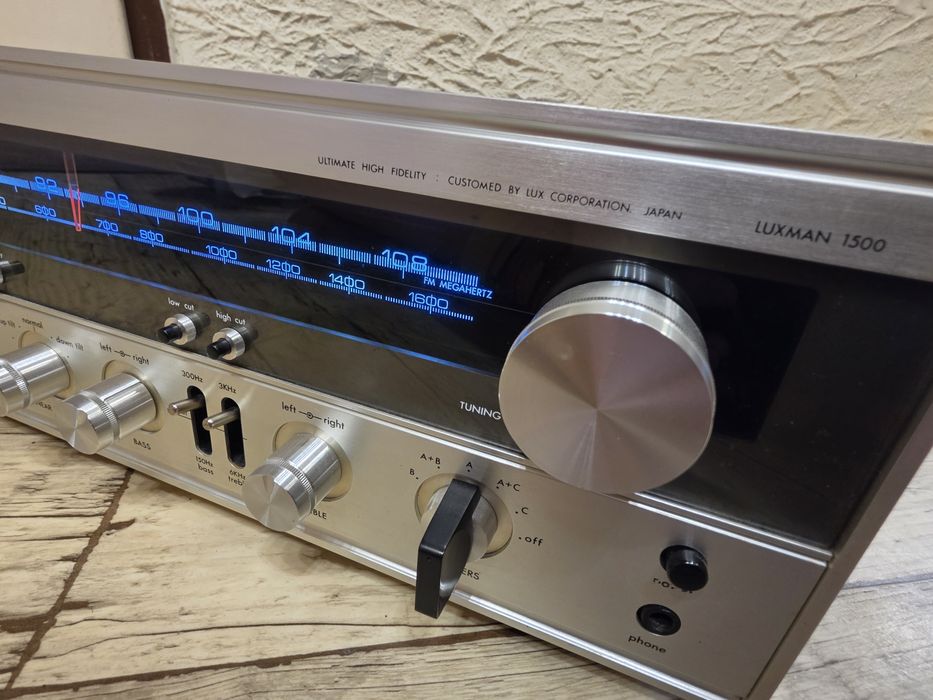 Amplituner Luxman R-1500 S