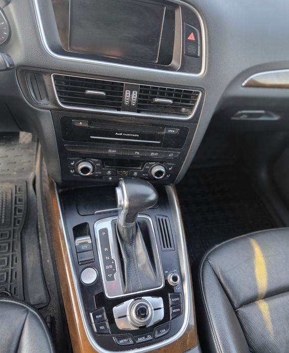 Продам авто Audi Q5