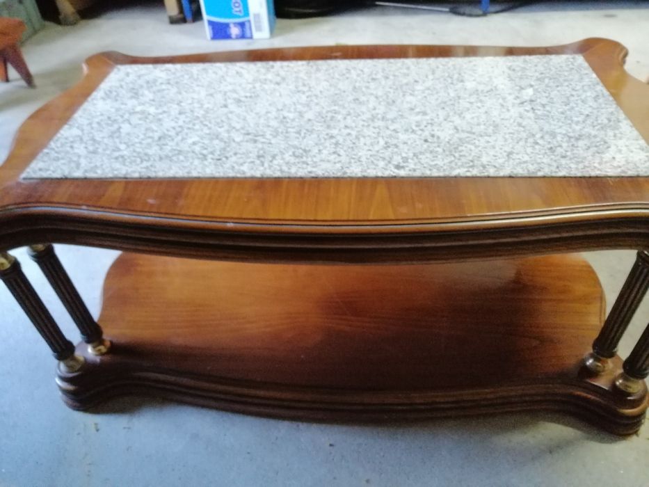 Mesa de Centro em Pedra Mármore