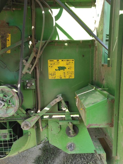 Комбайн JOHN DEERE 1042