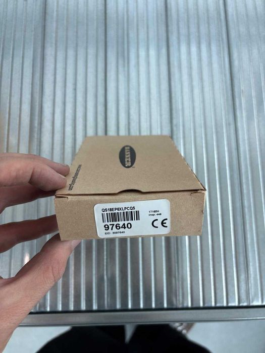 Sensor Fotoelétrico Banner QS18EP6XLPCQ5 – Novo (por unidade)