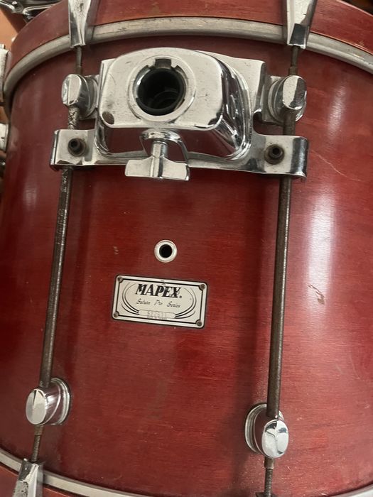 Bateria Mapex Série Pro M Completa com Pratos Zildjian ZBT