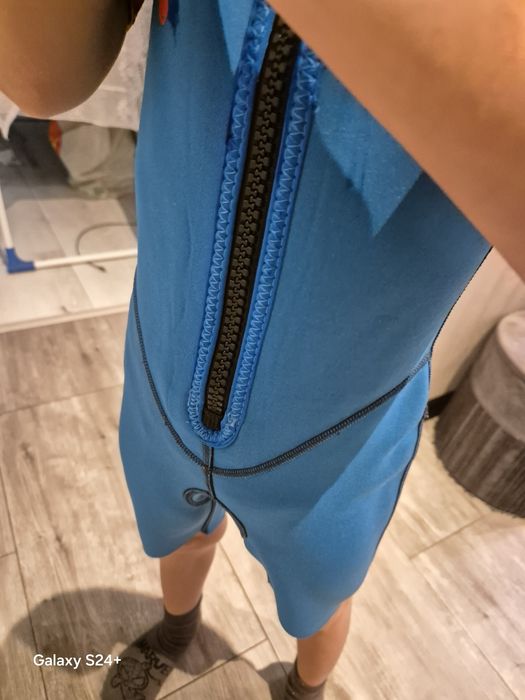 Kombinezon do pływania. Stan idealny.