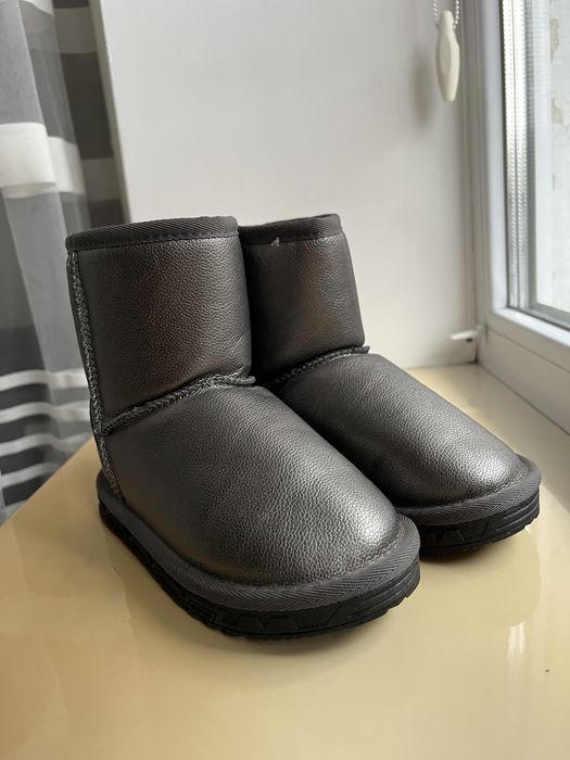 Уги стан нових.