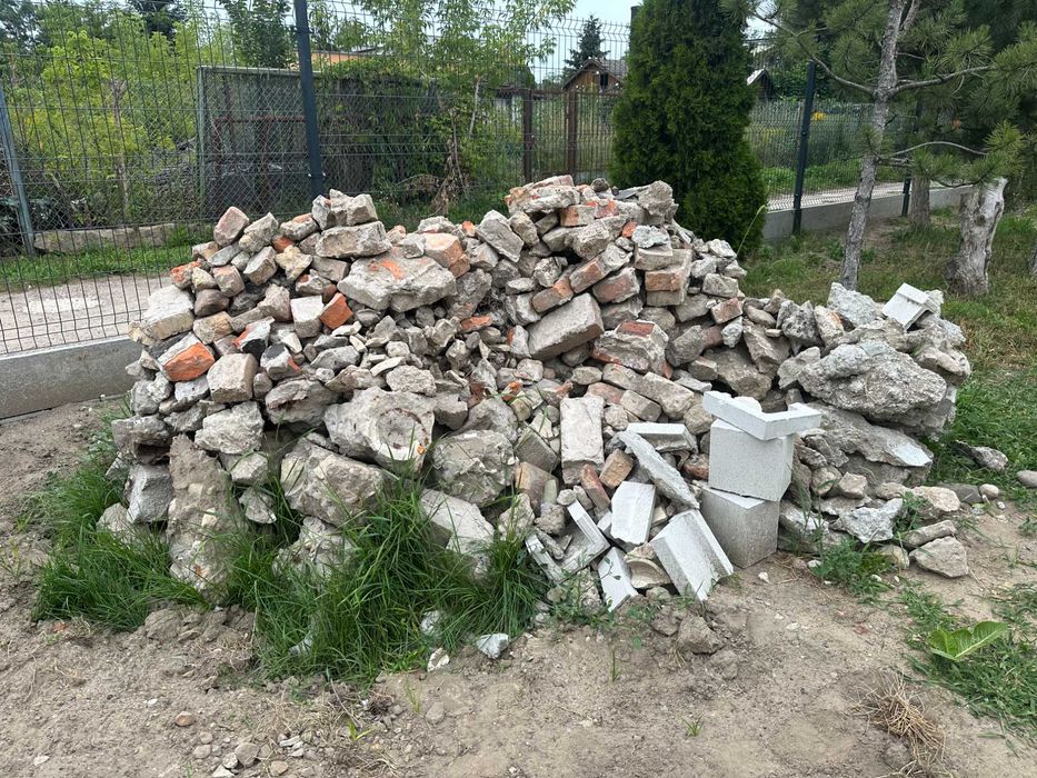 Gruz oddam za darmo
