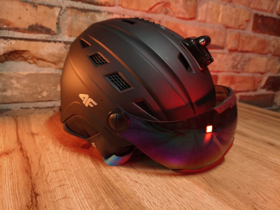 Kask narciarski 4F