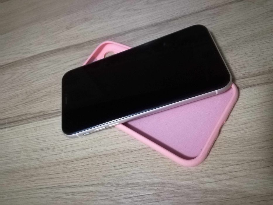 Iphone 11 em optimas condiçoes