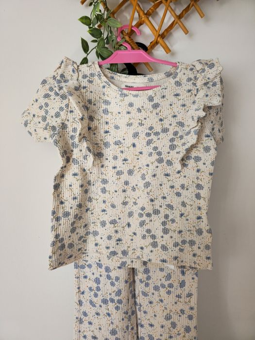 Komplet sinsay w kwiaty prązkowany dzwony 116.